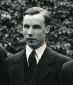 'Bill' Doig (Prefects, 1940).